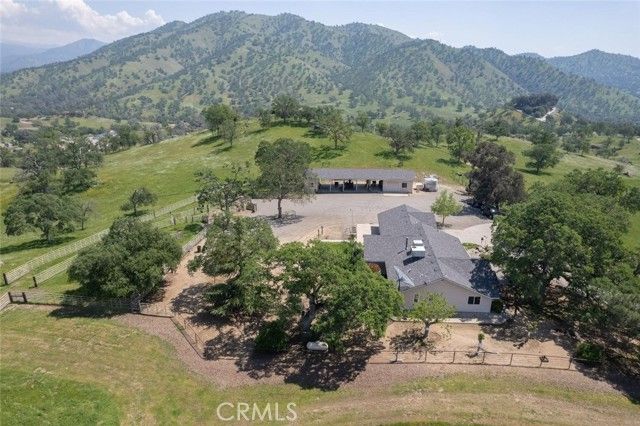 18486 Tollhouse Road, Clovis, CA 93619