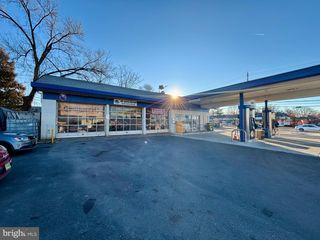 7 BURNT MILL RD, Cherry Hill, NJ 08003