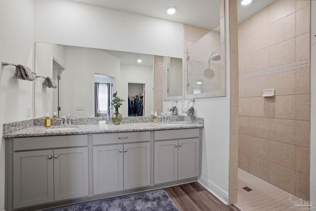 6203 Carson Dr, Milton, FL 32570