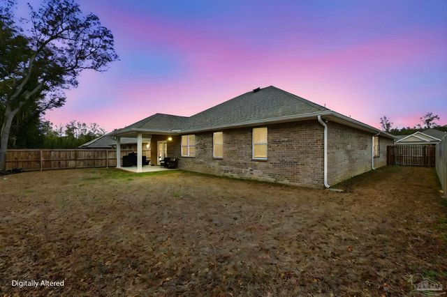 6203 Carson Dr, Milton, FL 32570