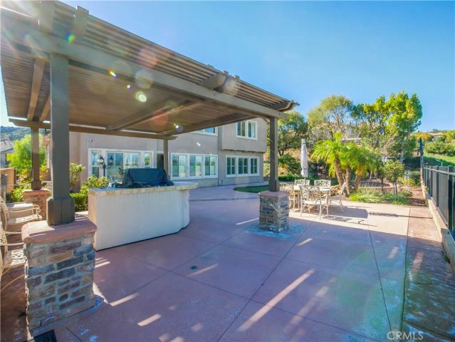 8072 Soft Winds, Corona, CA 92883