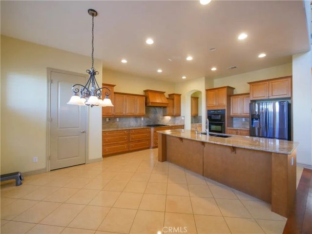 8072 Soft Winds, Corona, CA 92883