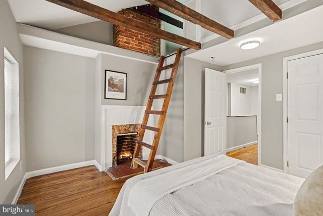 209 S CENTRAL AVE, Baltimore, MD 21202