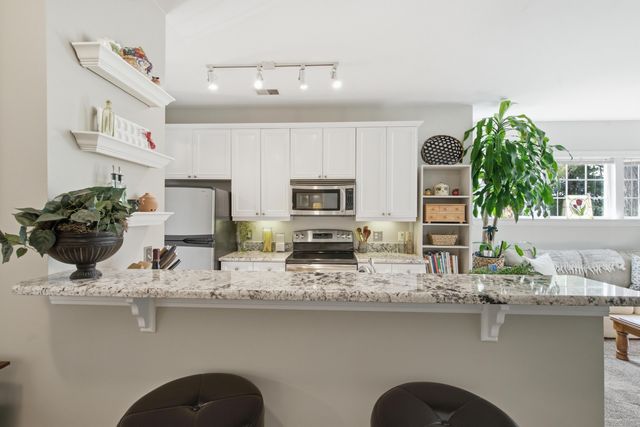 182 Golfview Lane, Summerville, SC 29485