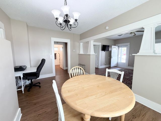 709 Cliff Dr, Augusta, KS 67010