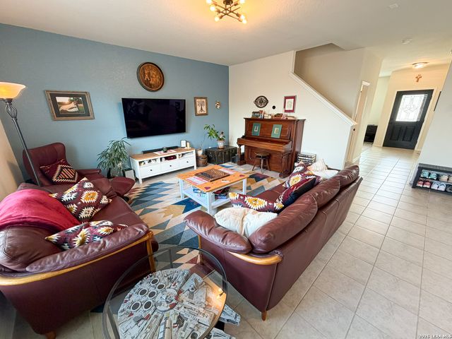27331 Hapgood, San Antonio, TX 78260