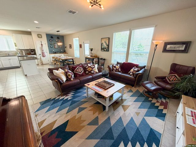 27331 Hapgood, San Antonio, TX 78260