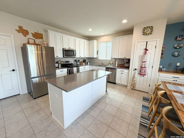27331 Hapgood, San Antonio, TX 78260