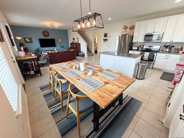 27331 Hapgood, San Antonio, TX 78260