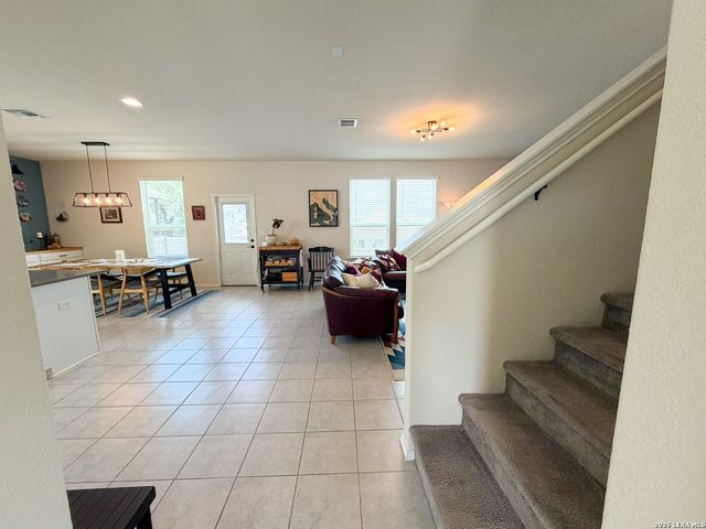 27331 Hapgood, San Antonio, TX 78260