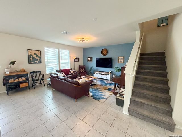 27331 Hapgood, San Antonio, TX 78260