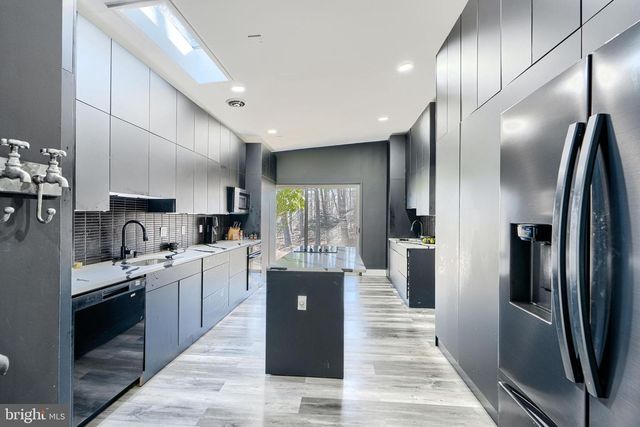 3207 MIDFIELD RD, Pikesville, MD 21208