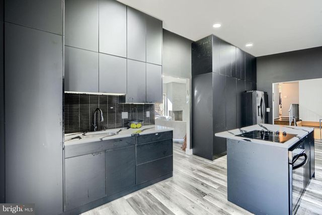 3207 MIDFIELD RD, Pikesville, MD 21208