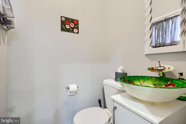 3207 MIDFIELD RD, Pikesville, MD 21208