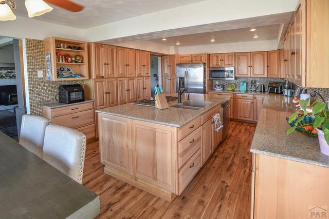 453 E Hahns Peak Ave, Pueblo West, CO 81007