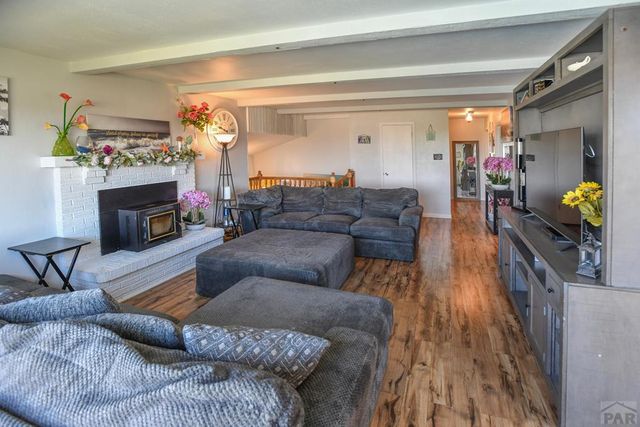 453 E Hahns Peak Ave, Pueblo West, CO 81007
