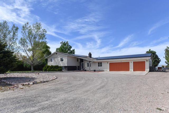 453 E Hahns Peak Ave, Pueblo West, CO 81007
