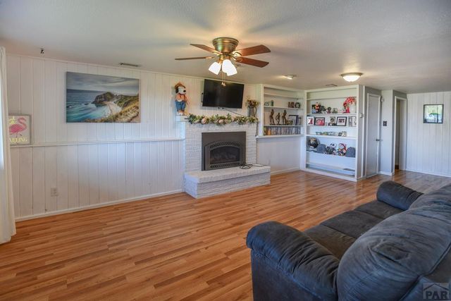 453 E Hahns Peak Ave, Pueblo West, CO 81007