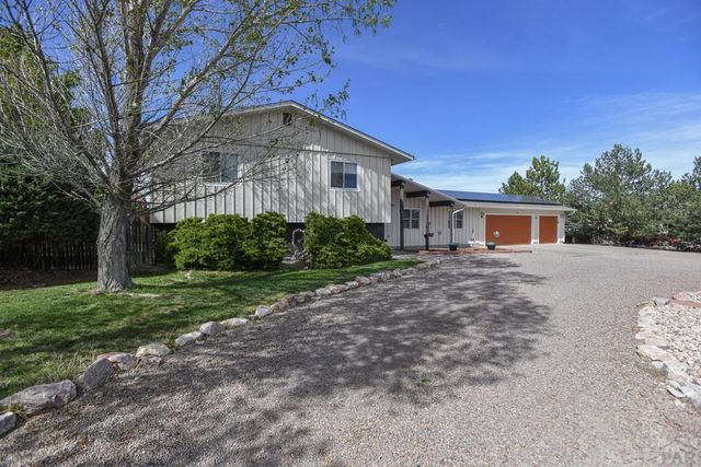 453 E Hahns Peak Ave, Pueblo West, CO 81007