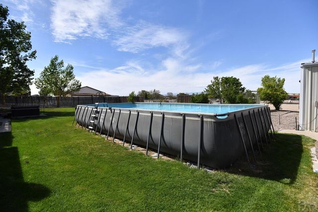 453 E Hahns Peak Ave, Pueblo West, CO 81007