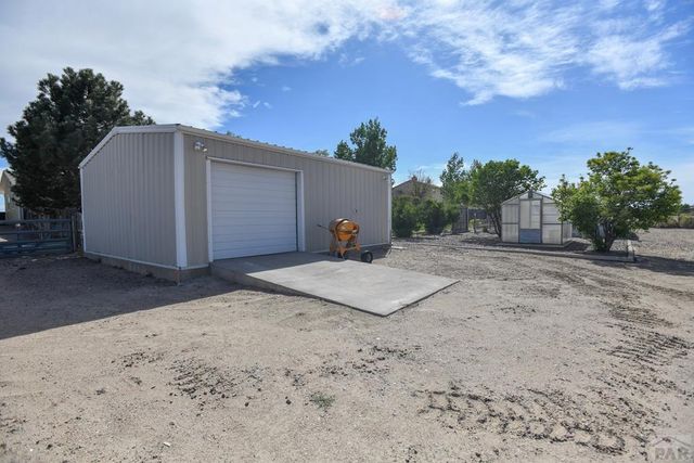 453 E Hahns Peak Ave, Pueblo West, CO 81007