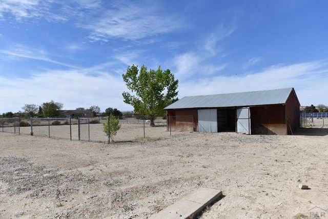 453 E Hahns Peak Ave, Pueblo West, CO 81007