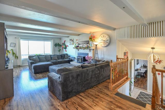 453 E Hahns Peak Ave, Pueblo West, CO 81007