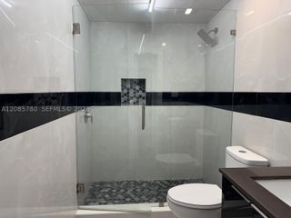 112XX SW 48th St A, Miami, FL 33165
