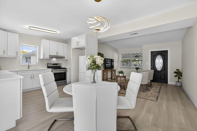 1933 Violet Avenue, West Palm Beach, FL 33415