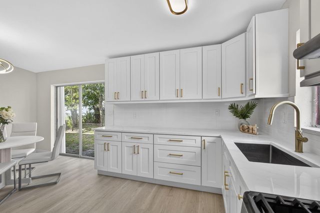 1933 Violet Avenue, West Palm Beach, FL 33415