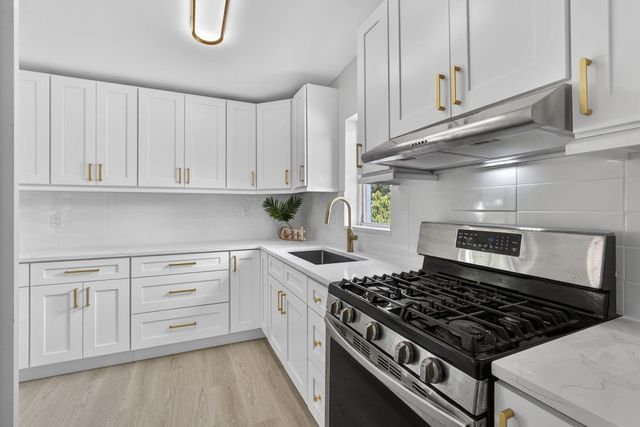 1933 Violet Avenue, West Palm Beach, FL 33415