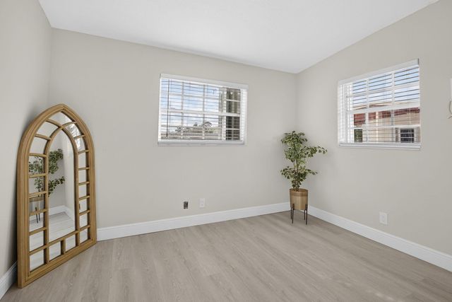 1933 Violet Avenue, West Palm Beach, FL 33415