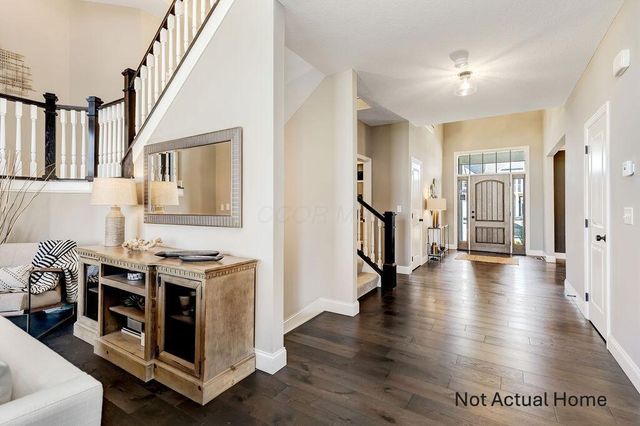 6477 Tanseyclose Lane, Dublin, OH 43016