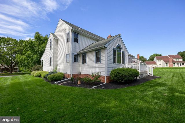 260 S HOMESTEAD DR, Landisville, PA 17538