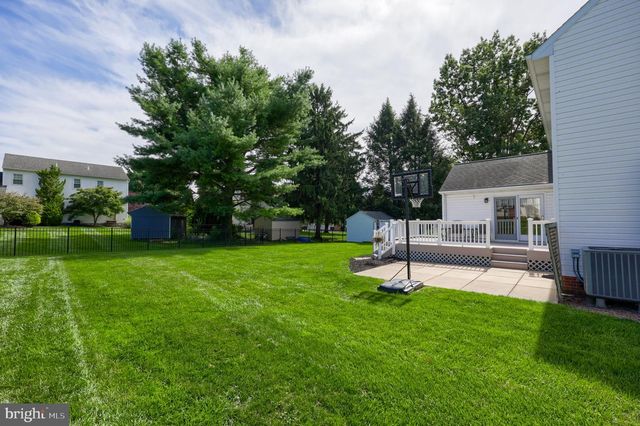 260 S HOMESTEAD DR, Landisville, PA 17538