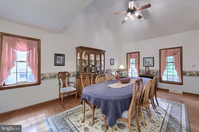 260 S HOMESTEAD DR, Landisville, PA 17538