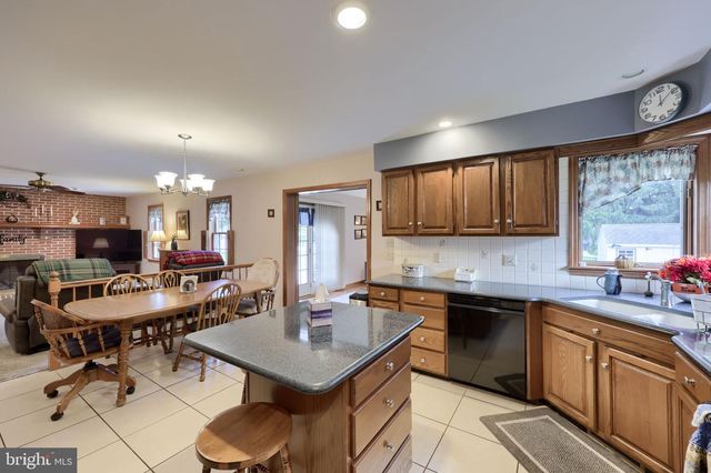 260 S HOMESTEAD DR, Landisville, PA 17538