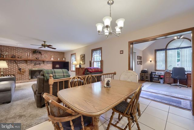 260 S HOMESTEAD DR, Landisville, PA 17538