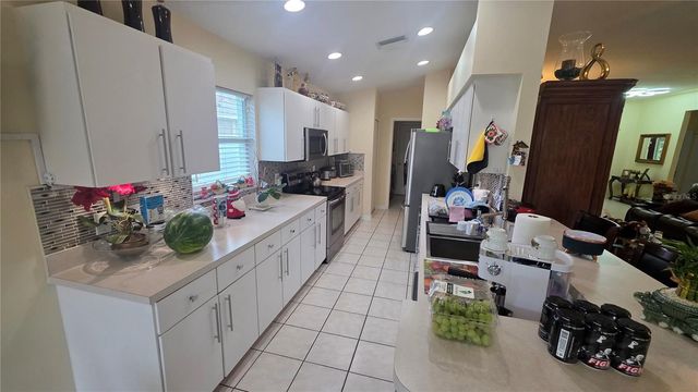 9708 WHITE BARN WAY, Riverview, FL 33569