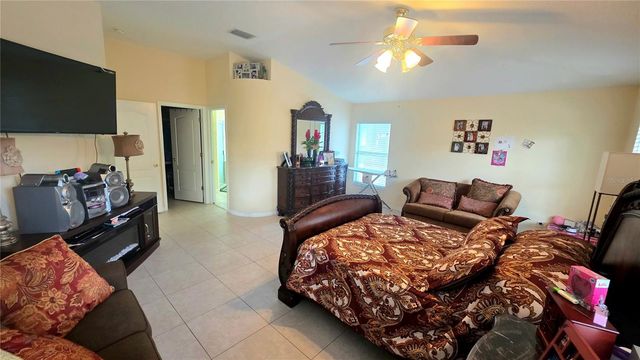 9708 WHITE BARN WAY, Riverview, FL 33569