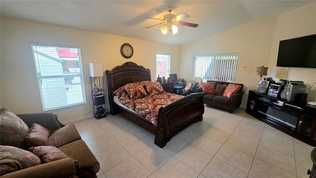 9708 WHITE BARN WAY, Riverview, FL 33569