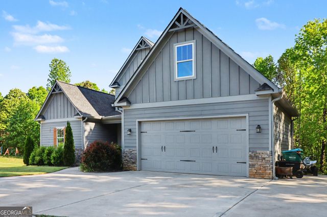 2 Village Ridge, Jasper, GA 30143