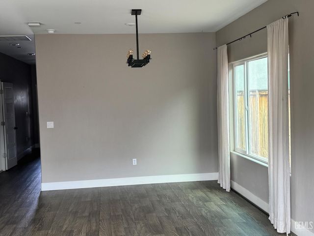 9803 Crystal Falls Lane, Shafter, CA 93263