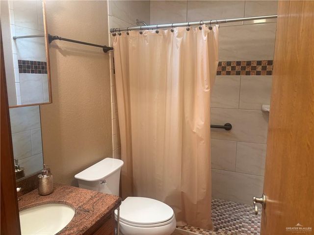 426 Belinda Drive, Alamo, TX 78516