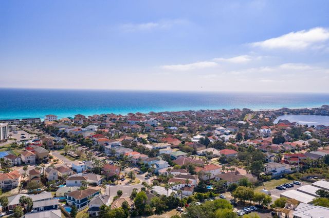 106 Terra Cotta Way, Destin, FL 32541