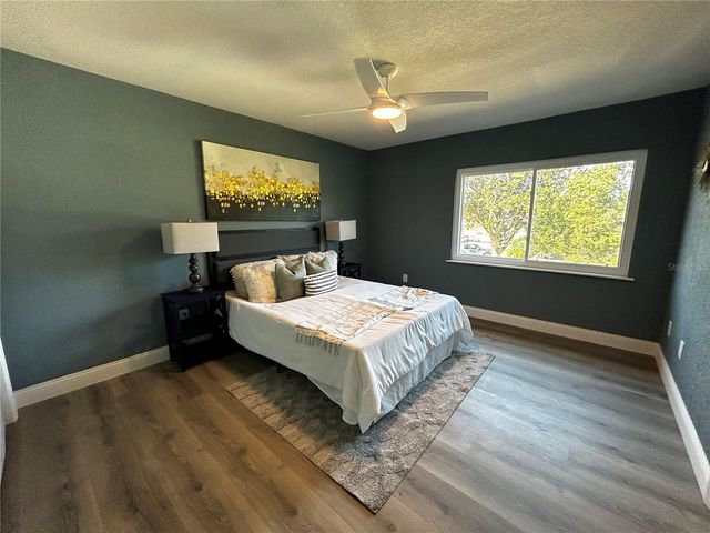 6730 CONNIEWOOD SQUARE, New Port Richey, FL 34653