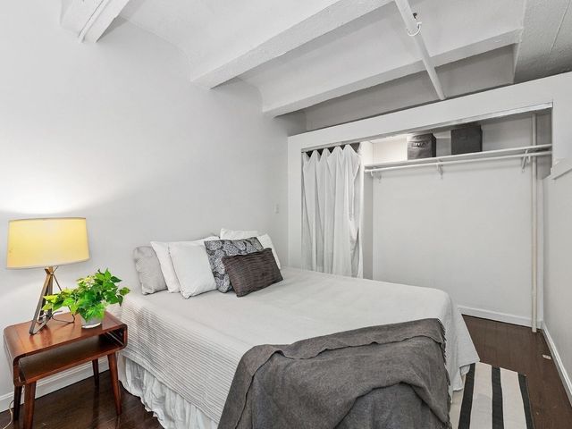 12 Stoneholm St 313, Boston, MA 02115