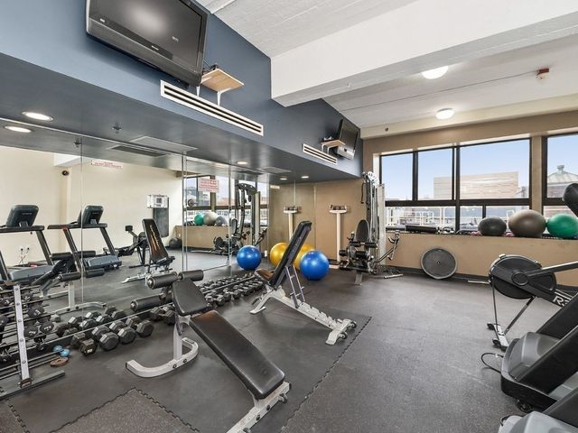 12 Stoneholm St 313, Boston, MA 02115