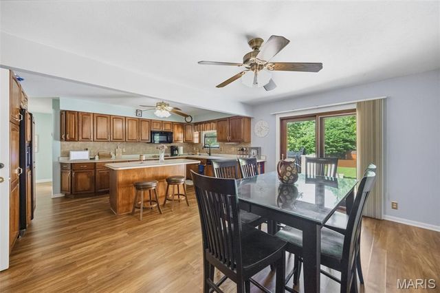 2103 Golfview Drive, Collinsville, IL 62234
