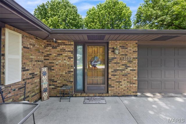 2103 Golfview Drive, Collinsville, IL 62234